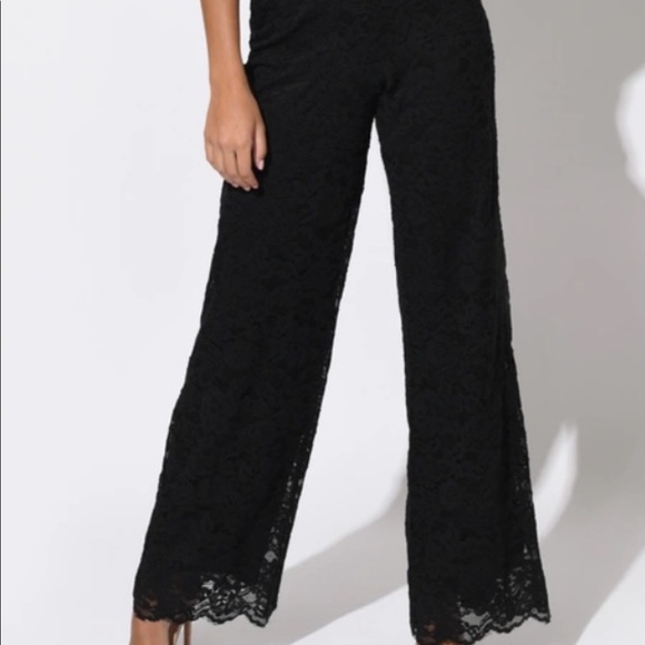 Medium lace jumpsuit - Picture 2 of 3